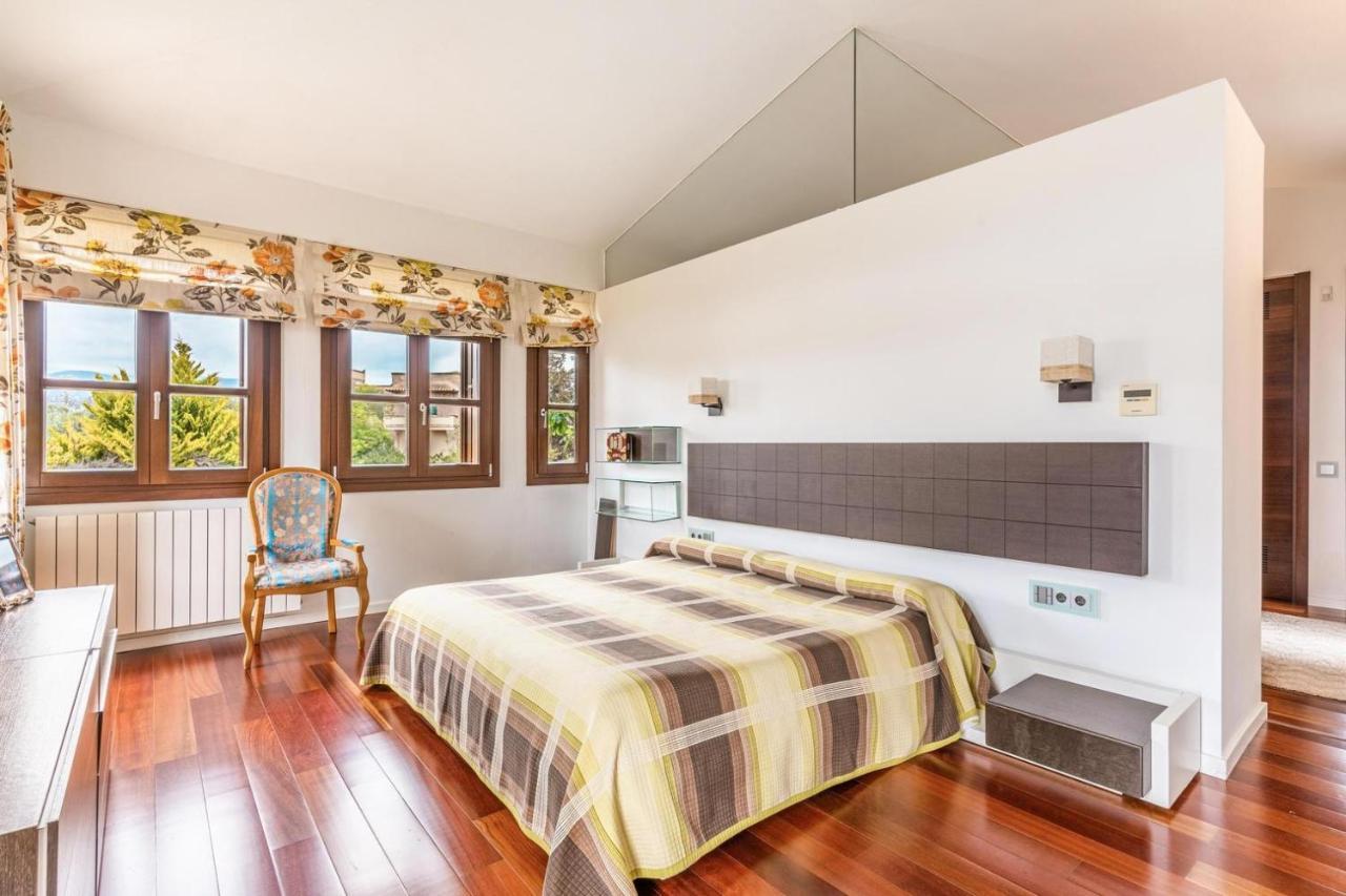 Villa De Lujo Con Piscina, Jacuzzi, Jardin Y Terraza Marratxi Bagian luar foto